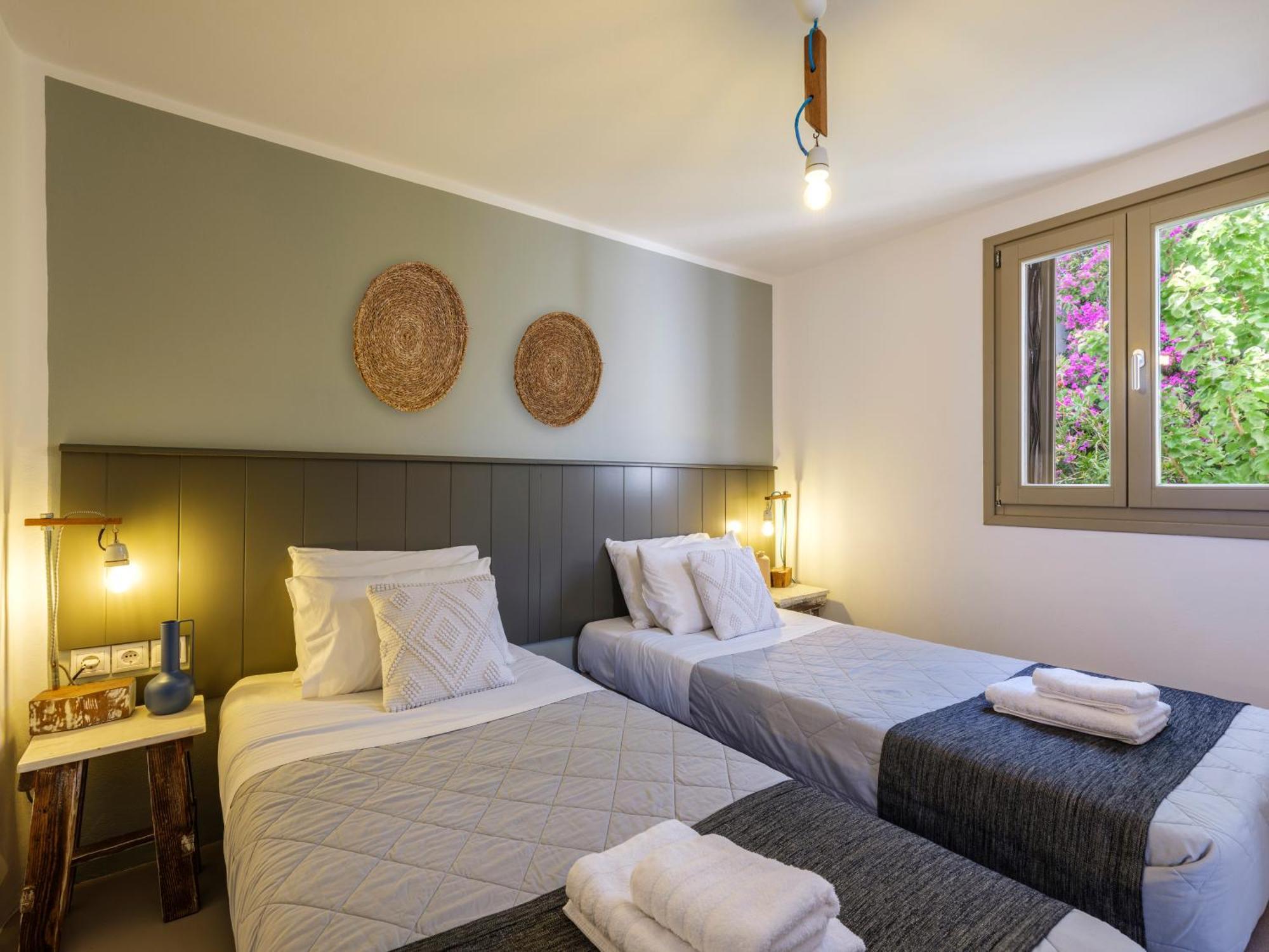 Mykonos Residence Villas & Suites Merchia Beach Ngoại thất bức ảnh